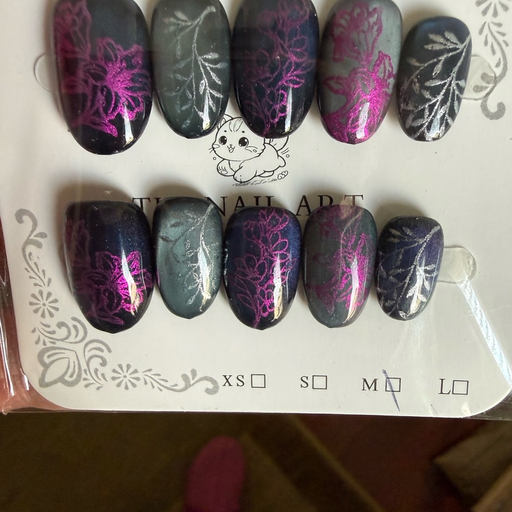 Assorted Press on Nail Sets - Bundle of 12 - Picture 8 of 15